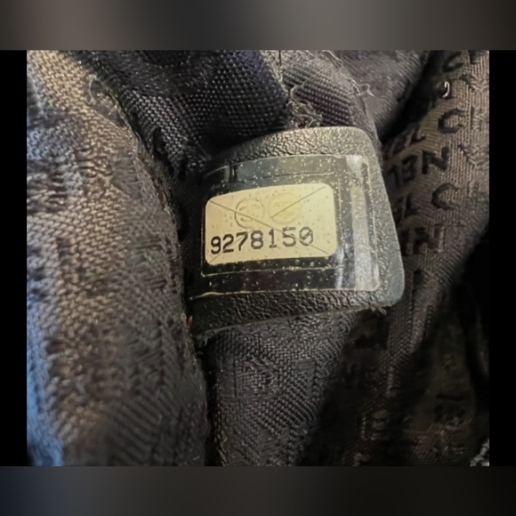 Chanel rabbit fur bag - Picture 4 of 13